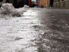 Зима только началась, а жители Воронежской области уже ломают руки-ноги из-за гололедицы  