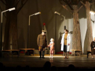 «Слезы наград» и слезы зрителей: пронзительная премьера Борисоглебского драмтеатра