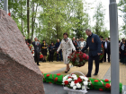 Глава Грибановского района возложил цветы героям Великой Отечественной войны