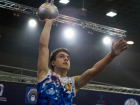 Студент из Борисоглебска отличился в жонглировании гирями на Первенстве России