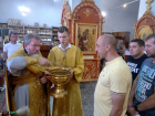 Настоятель Казанского  храма г. Борисоглебска освятил воду для участников СВО