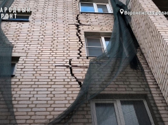 В Борисоглебске семь лет не могли решить проблему разрушающегося дома