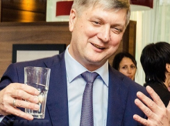 Главе Воронежской области Александру Гусеву исполнилось 55 лет