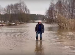  В Терновке – тоже потоп, но глава на месте, а не в кабинете 