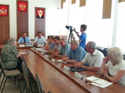 Частные и общие вопросы сферы ЖКХ. Тематический прием граждан прошел сегодня в Борисоглебской администрации