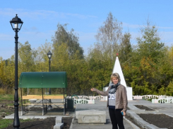 В Грибановском селе закончили ремонт памятника землякам, погибшим в годы ВОВ