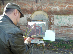 В Борисоглебске пожелтели листья и слетелись художники. Осень