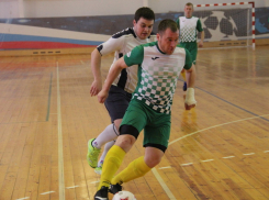 В Борисоглебске прошел предпоследний тур Чемпионата БГО по мини-футболу