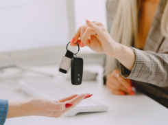 Многодетные семьи не будут лишать единственных машин за долги