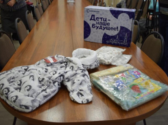 284 малыша получили подарки в Борисоглебском акушерском корпусе 