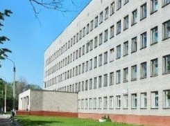 В Борисоглебске из окна больницы выпал пожилой пациент