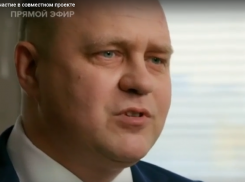«Ёмко! Конкретно! В душу!»: депутат  Госдумы от Воронежской области прочитал патриотическое стихотворение на Первом канале 