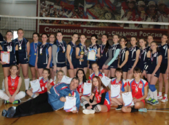 В Грибановке прошел 16 открытый Кубок по волейболу памяти Валерия Веретелкина