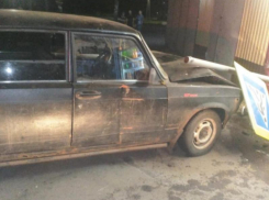 В Поворино водитель сбил пешехода вместе со знаком пешеходного перехода