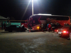 В Борисоглебске легковой автомобиль протаранил автобус
