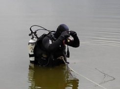 Тело погибшего мужчины извлекли из реки в Поворинском районе водолазы