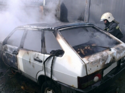 В Международный женский день в Борисоглебске сгорела «легковушка»
