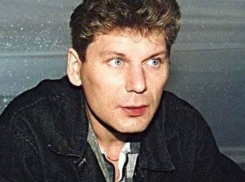 В конце года в свет выйдет книга с черновиками Юрия Хоя