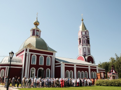 Молились все: в Борисоглебске отметили День памяти небесных покровителей