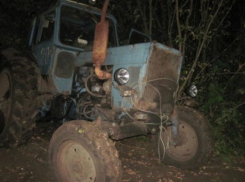 В селе под Борисоглебском охранник угнал трактор, чтобы съездить домой
