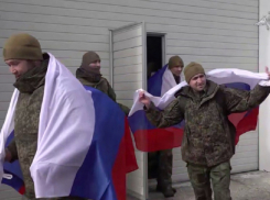 О возвращении из украинского плена еще троих воронежцев рассказал губернатор Александр Гусев