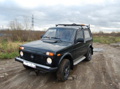 В Поворинском районе отец и сын угнали автомобиль собутыльника, чтобы покататься