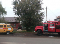 В районе  ТЦ «Кондор» загорелся жилой дом