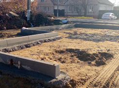 Цивилизованные площадки для сбора ТКО начали строить в Борисоглебске 