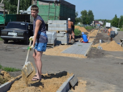 В селе Грибановского района к лету появится тротуар