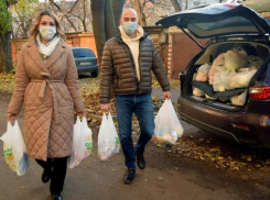 Малоимущим  пенсионерам  привезли на дом продукты в столице Воронежской области