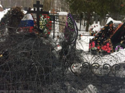 Могила Героя России Романа Филипова сгорела на 40-й день в Воронеже