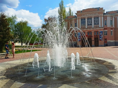 Главный фонтан Борисоглебска начал свою работу