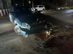 Юный мотоциклист и две его несовершеннолетние пассажирки пострадали в столкновении с двумя автомобилями в Борисоглебске