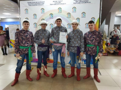 «Красавчики»  из Борисоглебска удивили Воронеж своими ложками