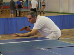 В Борисоглебске Чемпионат округа по настольному теннису среди мужчин собрал семь команд