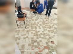 В Воронежской области вооружённый подросток напал на детей в школе