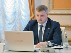 О профилактике правонарушений среди несовершеннолетних рассказал губернатору глава Эртильского района