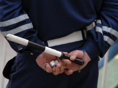 Житель Борисоглебска предстанет перед судом за попытку дать взятку полицейскому