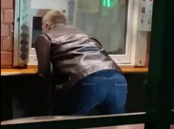 «Я в маске!!!»: у жителя Борисоглебска снесло крышу на фоне ковидных ограничений