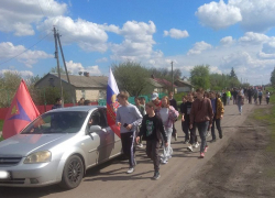 Сельские школьники Борисоглебского округа организовали  забег в честь Дня Победы 