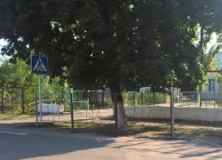 В Борисоглебске идет подготовка к учебному году - в городе установят дополнительные перильные ограждения.