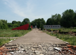 В Борисоглебске приступили к реконструкции мемориала «Родина-мать»
