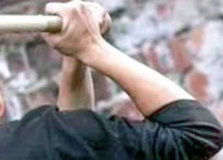 В Борисоглебске мужчина без определённого места жительства избил знакомого