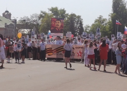 Торжественный митинг и шествие прошли сегодня в Борисоглебске