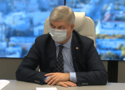 Александр Гусев не будет закрывать кафе и рестораны в новогоднюю ночь в Воронежской области