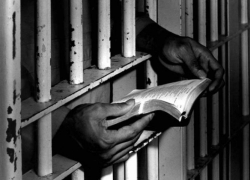 Заключенные Борисоглебской колонии №9 изучают Чехова