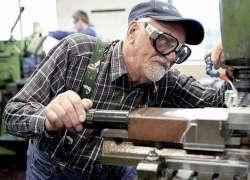 Это нужно знать. Какие категории пенсионеров могут лишиться пенсии при устройстве на работу