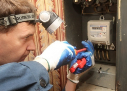 С потребителей снимут ответственность за установку электросчетчиков