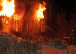 Ночью в Борисоглебске сгорел заброшенный птичник