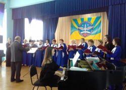 В Борисоглебске хор ветеранов войны и труда выступил перед кадетами